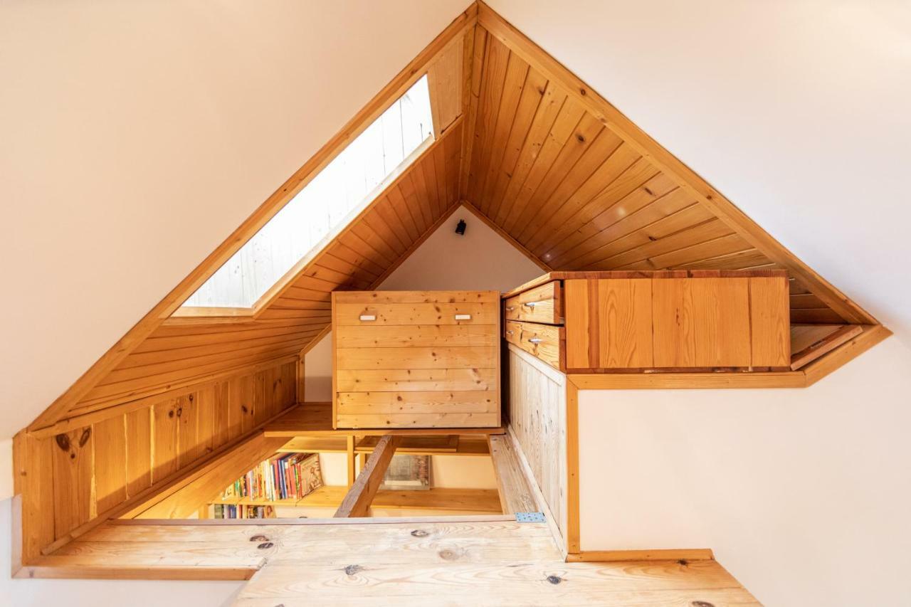 Romantic Attic Retreat Bratislava Exterior photo