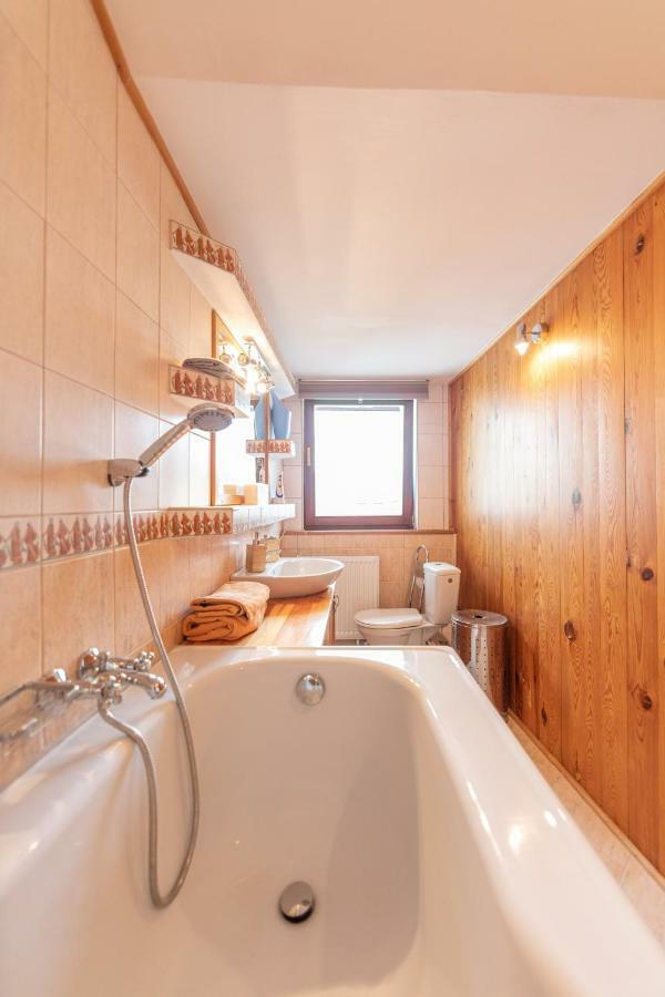 Romantic Attic Retreat Bratislava Exterior photo